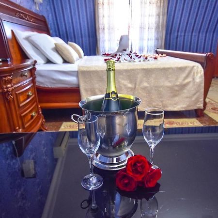 Hotel Chao Batumi Exteriör bild