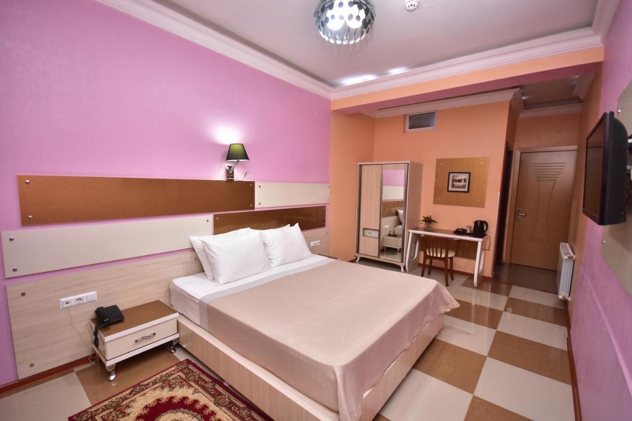 Hotel Chao Batumi Exteriör bild