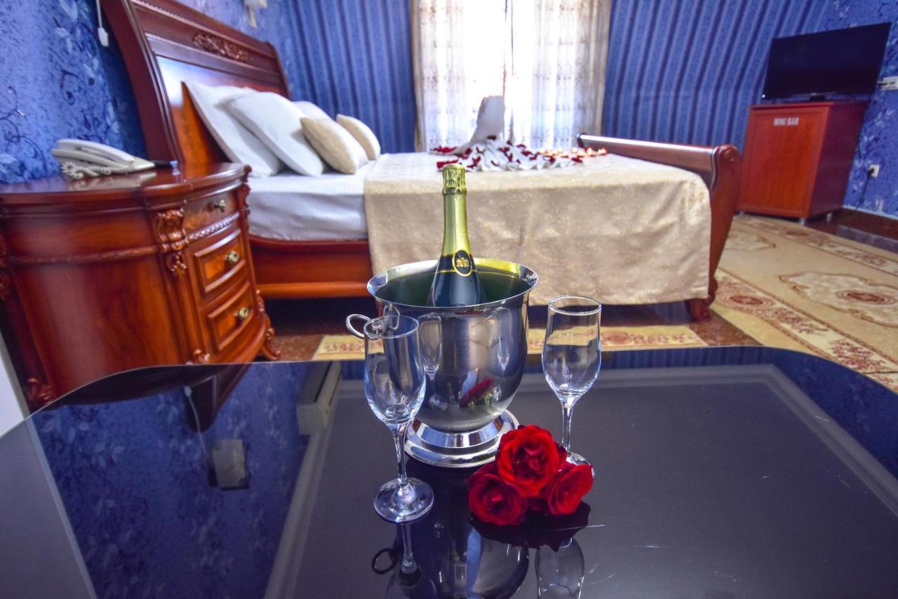 Hotel Chao Batumi Exteriör bild